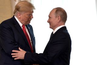 Putin s Trumpem se zřejmě na Aljašce dohodli na konci války. Kyjev má podepsat mír do listopadu 2026, jinak hrozí problém